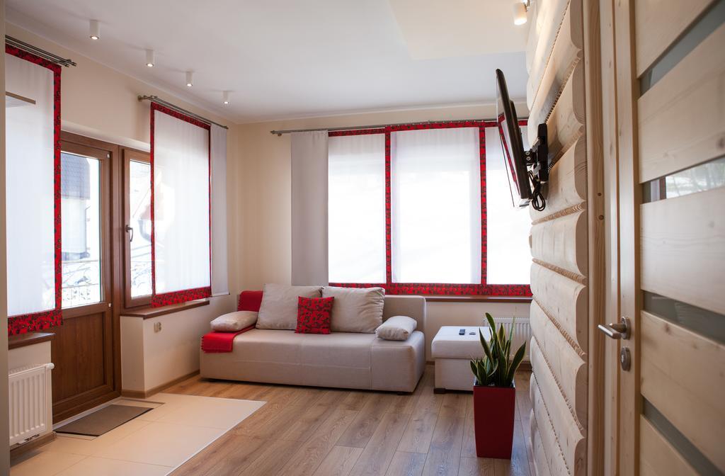Domek & Apartament Na Ogrodzie Suche Exterior photo